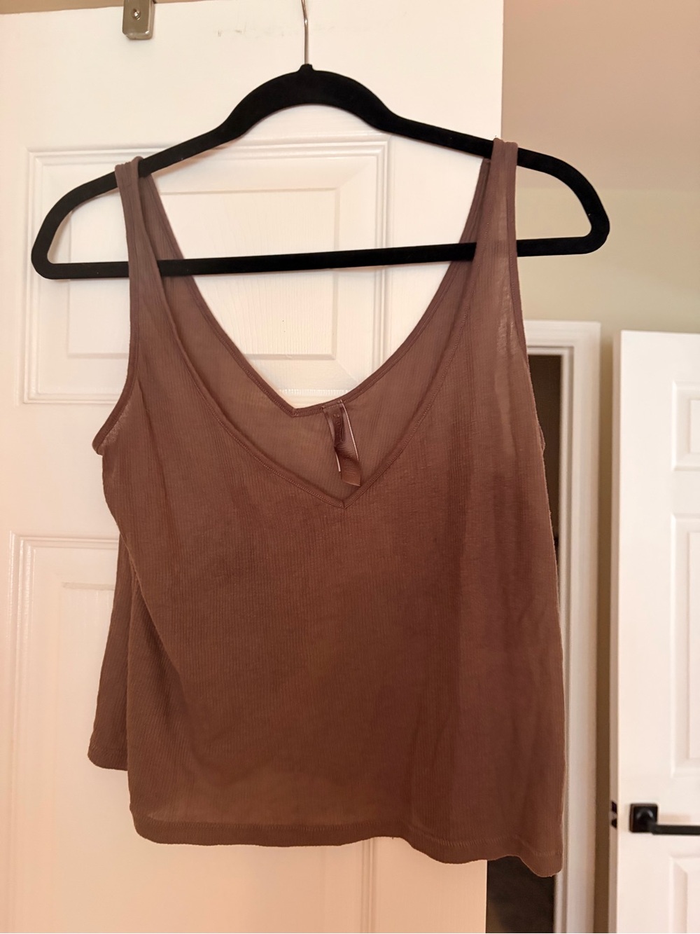 Skims Ribbed V-Neck Tank Top